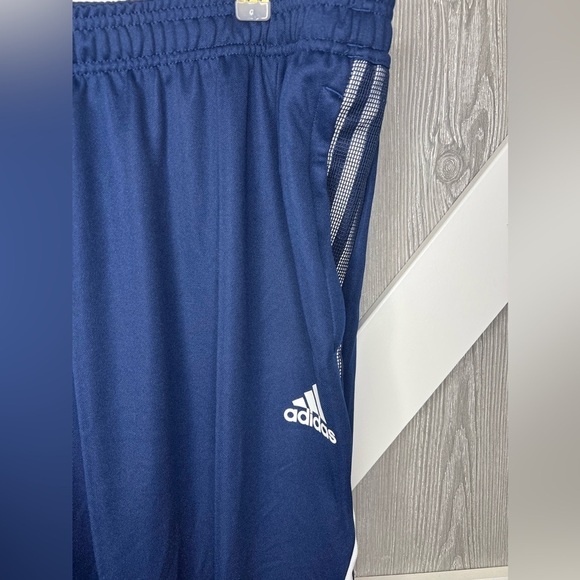 133. NWT Adidas Aeroready Sereno Slim Tapered-Cut Pants Blue 4X - Picture 2 of 11